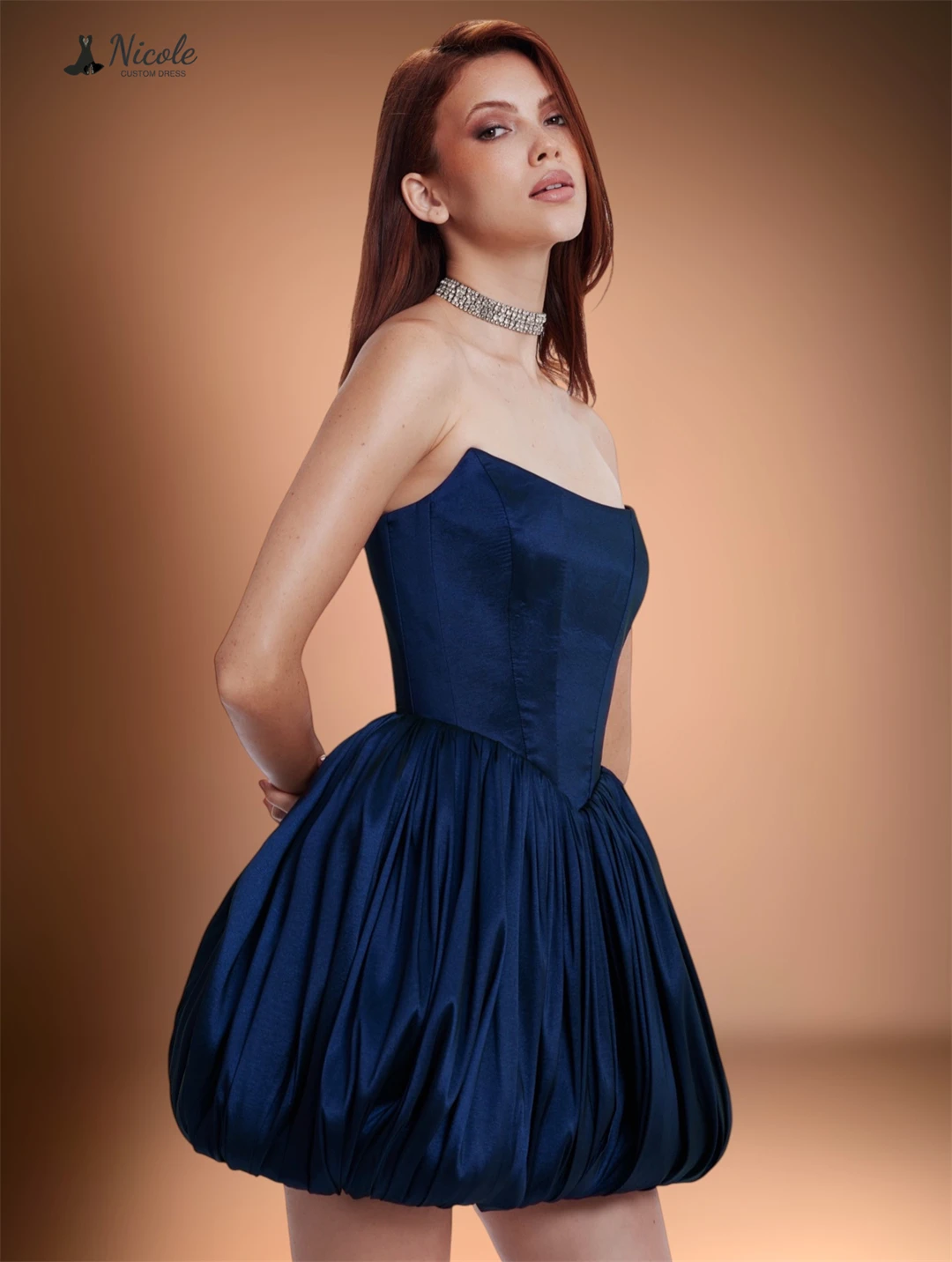 Nicole Maßgeschneiderte elegante Ballkleider 2025, luxuriöses Abendkleid 2025, Linie A, Röhrenoberteil, Satinstoff, Robe, Soiree-Ballkleider