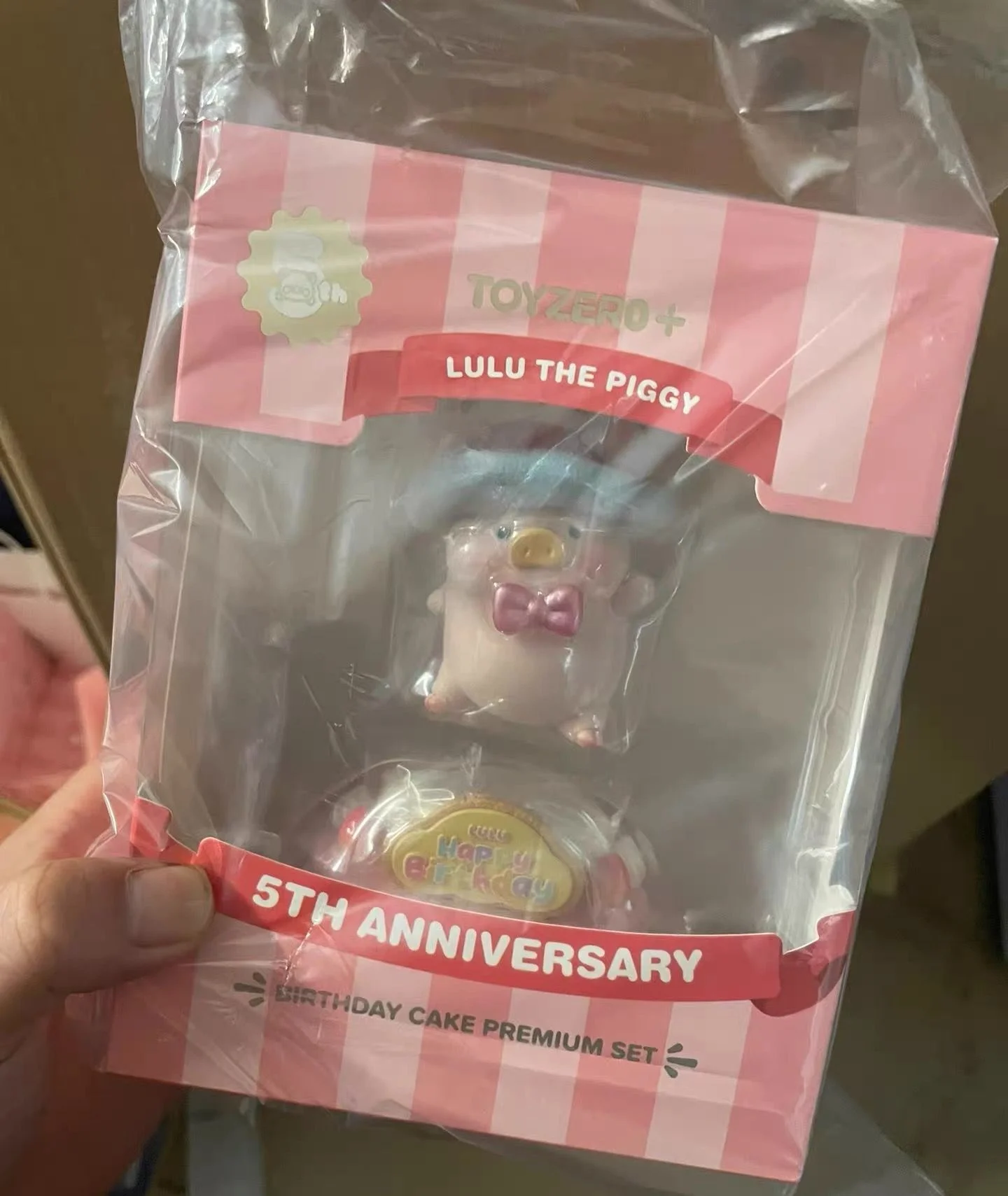 

New Genuine Lulu The Piggy 5th Anniversary Birthday Set Series Garage Kit Doll Display Gift Anime Model Collectibles Toys