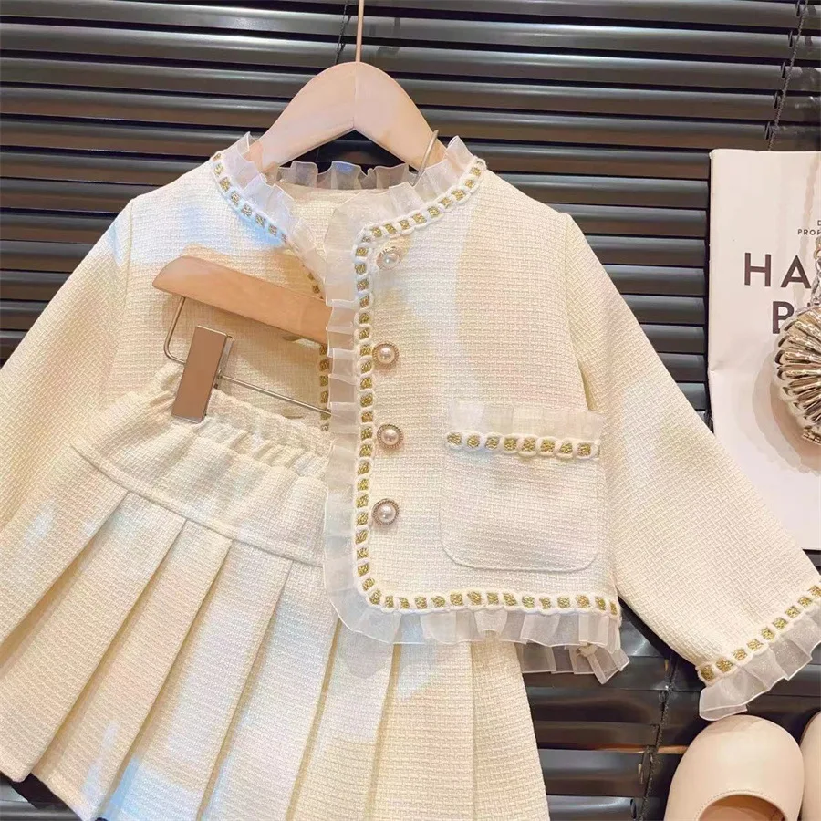 Girls Aged 2 To 10 Years Old Two Piece Set Light Luxury Children's Fashion Top with Lace Edge Pleated Short Skirt Baby White Set