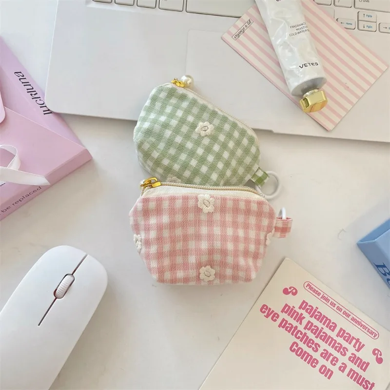 

Grid Pattern Mini Storage Bag with Pearl-like Zipper & Side Ring- Organizer for Keys/Cosmetics/Charger (Elegant Aesthetic Pouch)