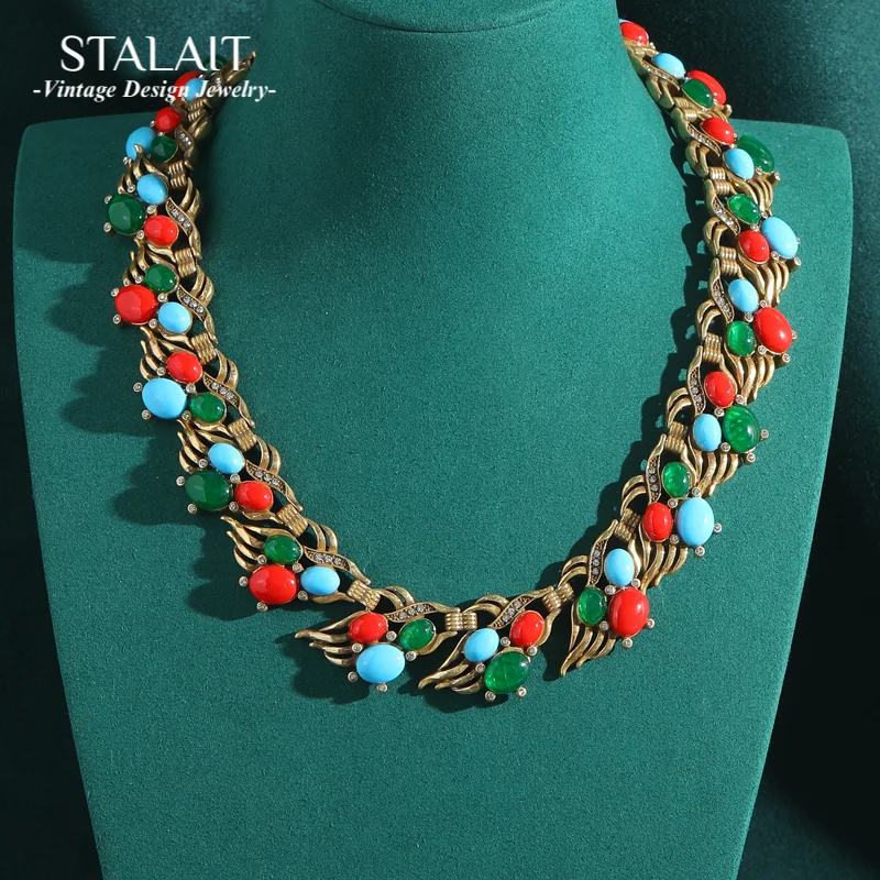 

Vintage Red Green Natural Stone Chokers Necklaces For Woman 2025 Bohemia Gold Color Accessories Luxury Jewelry Designers
