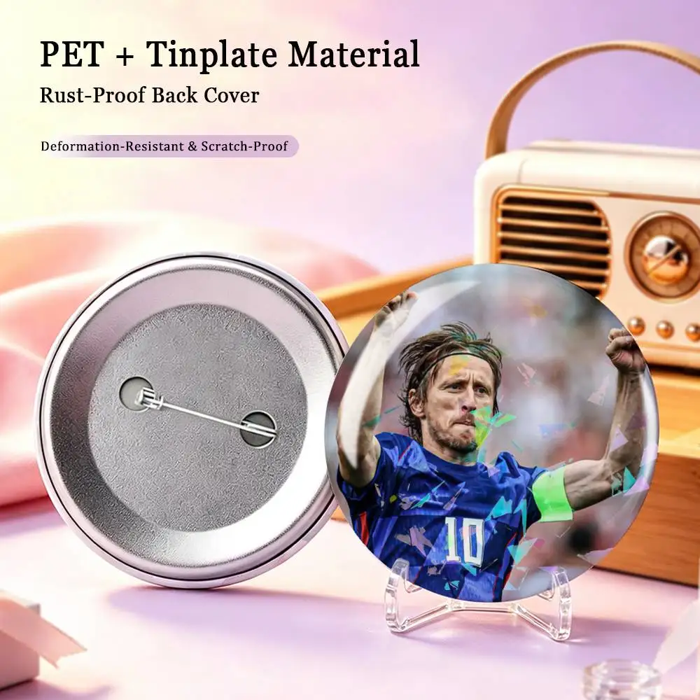 Football 10 L-Luka Modric Badges Creative Tinplate Round Button PinsBrooch Badge Clothes Backpack Custom
