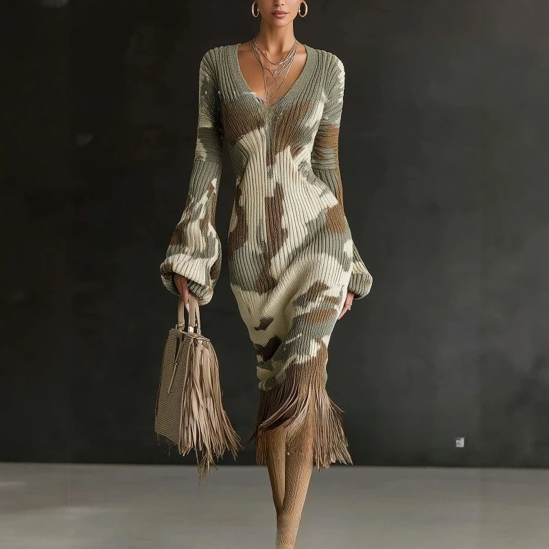 Elegant and Fashionable Women's Sweater Knitted Prettydress, Creative Retro Print Comfortable and Soft V-neck, Slim Tassel Dress