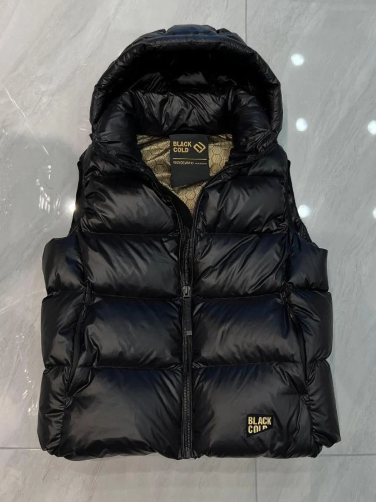 

Модный пуховый хлопковый жилет с капюшоном, женский Sle, новинка 2025, зимняя верхняя одежда небольшого размера, модный топ или длина