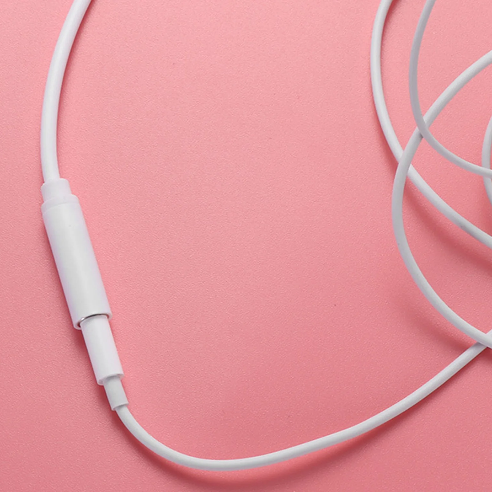 

USB-C to 3.5mm Headphone Adapter Cable Type-C Devices Reversible High Sound Quality Durable Compatible with Samsung