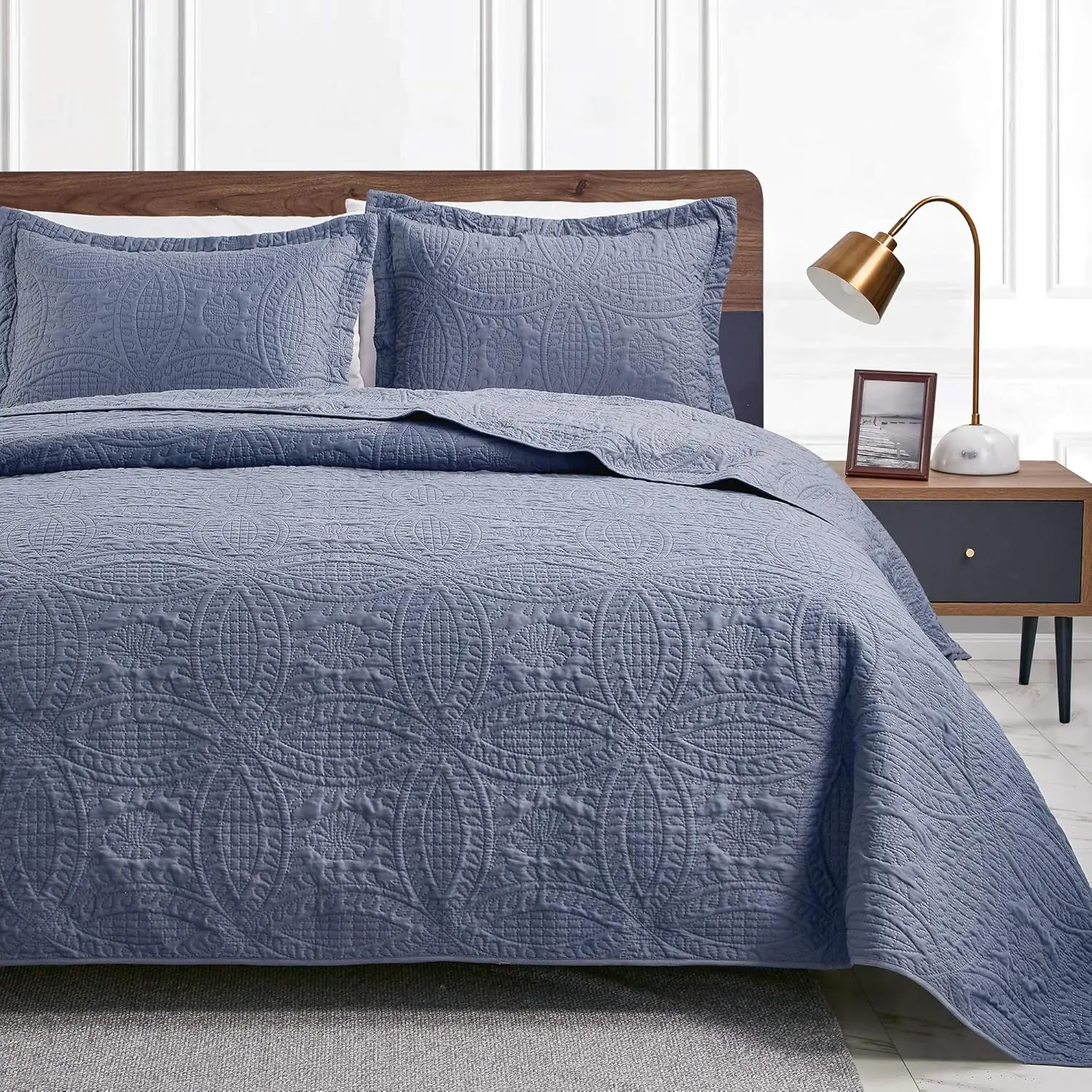 

King Size Quilt Set Blue Bedspreads - Soft Bed Summer Quilt Lightweight Microfiber Bedspread- Modern Style Coin Pattern