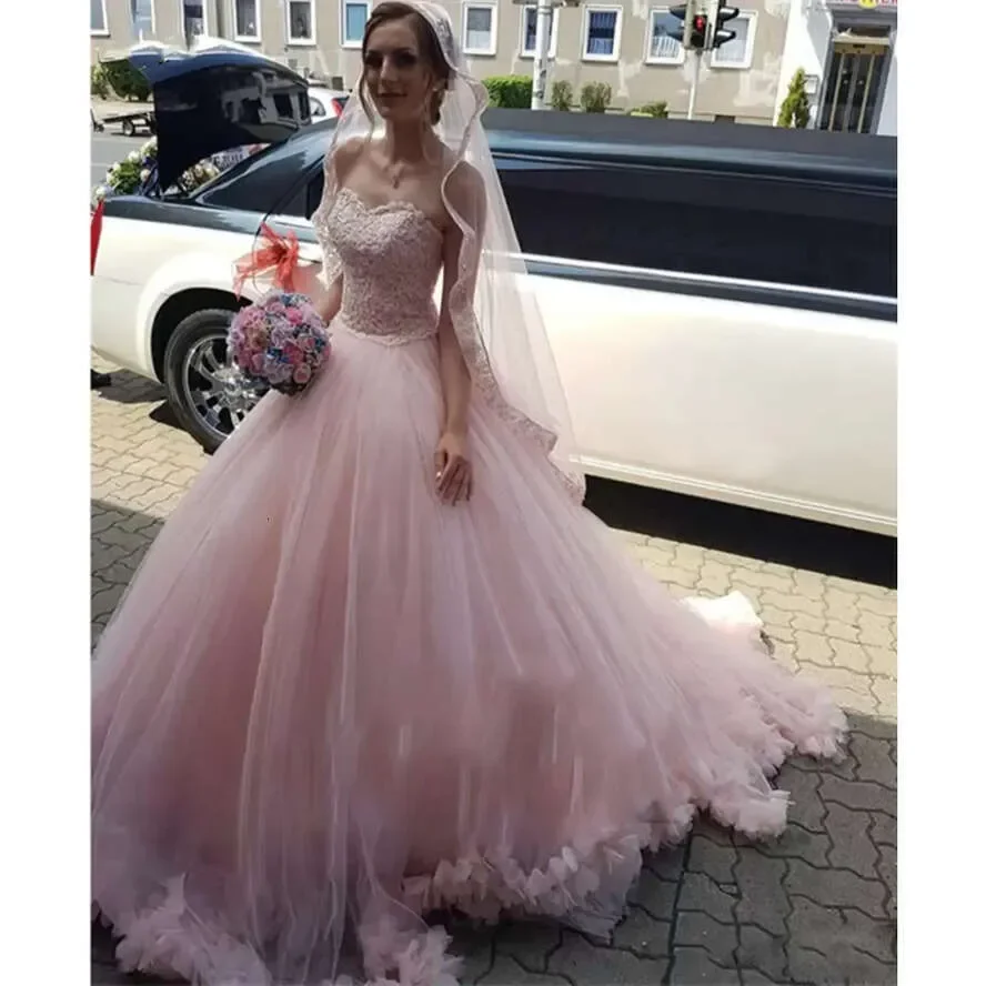 

Customized Elegant A-Line Pink Chiffon Applique Princess Wedding Dress Sexy Sweetheart Sleeveless Backless Pleated Bridal Dress