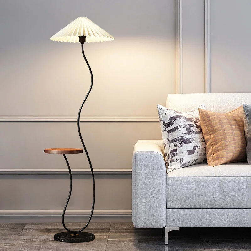 Hongcui Nordic Vloerlamp Moderne Kunst Familie Iiving Kamer Slaapkamer Homestay Creativiteit Led Decoratief Staand Licht