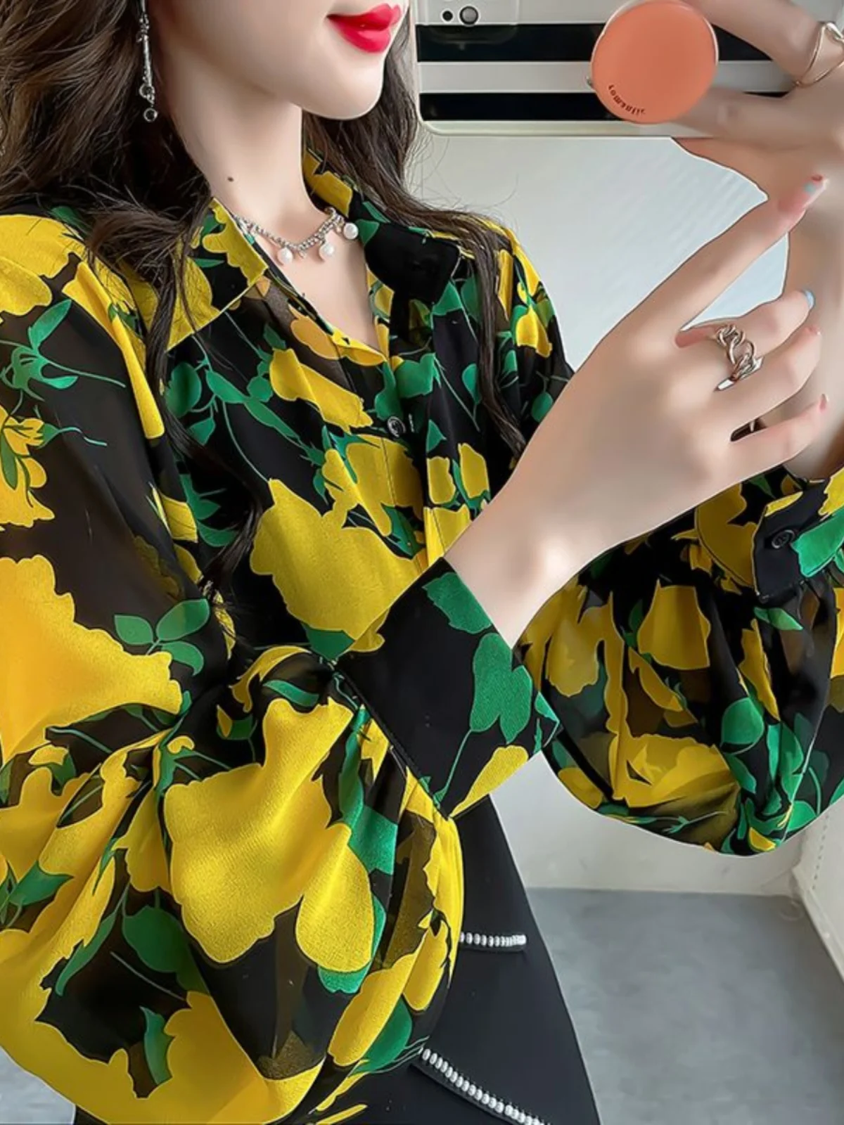 

Модная женская свободная шифоновая рубашка с длинными рукавами, защита от солнца, с принтом, рукава-фонарики, верхняя одежда, стильная модель для повседневной носки