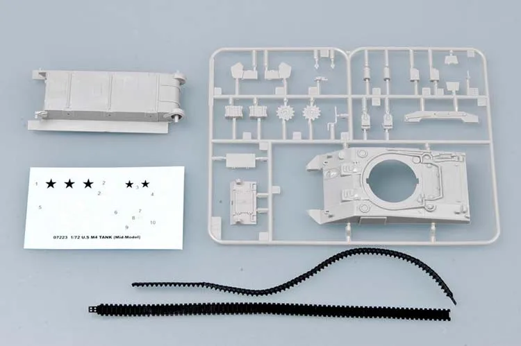 Trumpeter 1/72 WWII American M4 Carro armato medio Modello di assemblaggio Veicolo blindato militare 07223