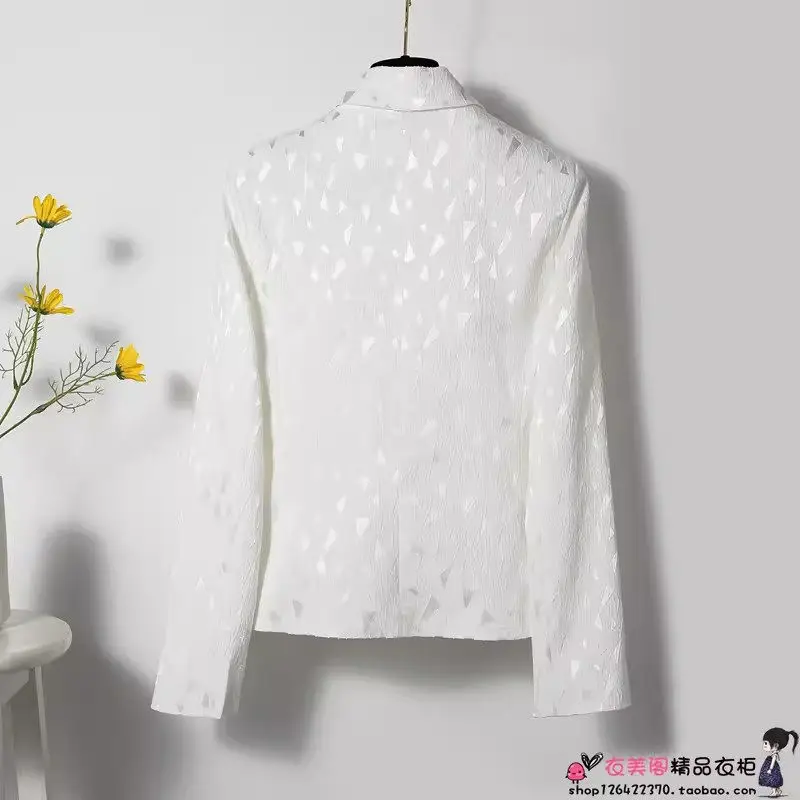 White Short Blazer 2024 Spring And Autumn Jacquard Long Sleeve Retro Chinese Style Button Jacket  Fashion Suit Tops K1009