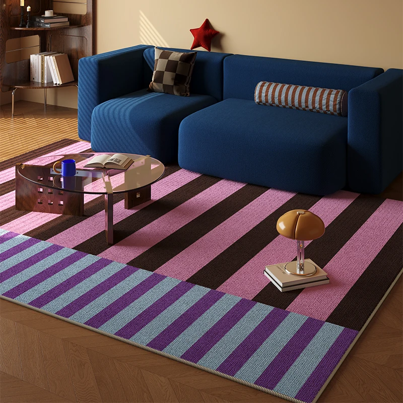 

VIKAMA's Living Room Features a Light Luxury And High-End Blue Retro Sofa That Is Washable And Waterproof For Home Decoration