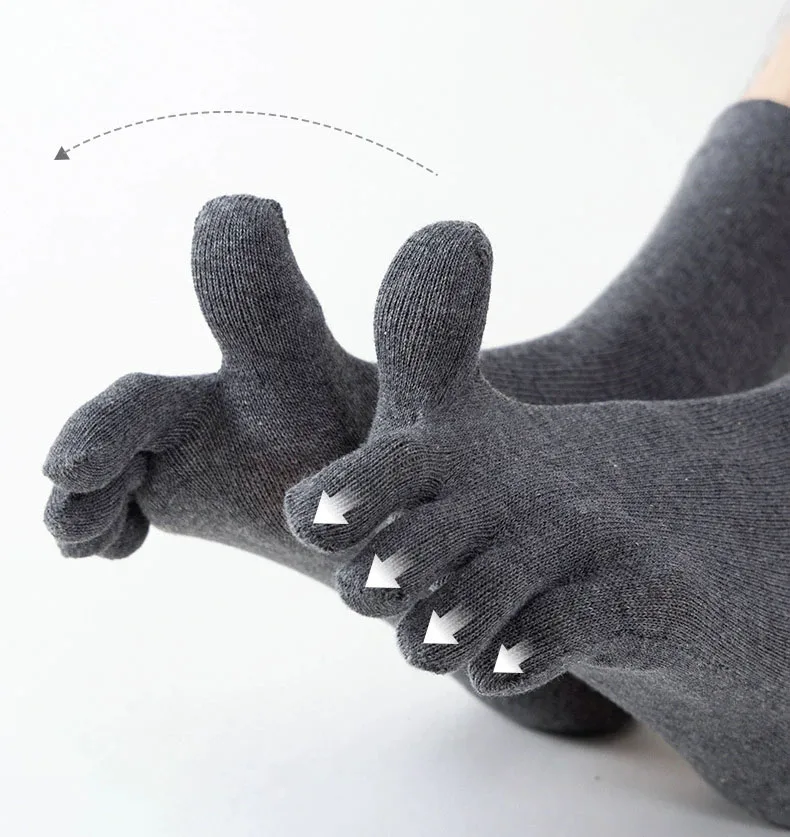 Рисунок 3 - 5 пар мужских однотонных носков с пятью пальцами