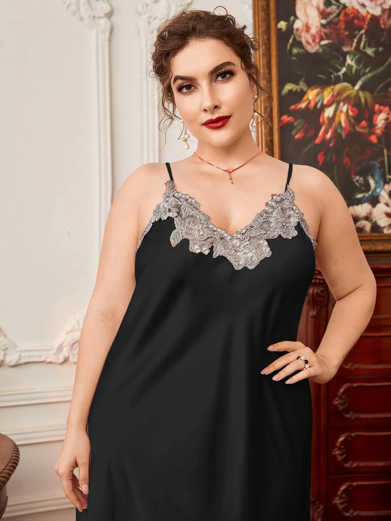 Fat and enlarged sleepwear, camisole skirt, spring and summer thin fashion lace nightgown, long imitation silk casual home wear