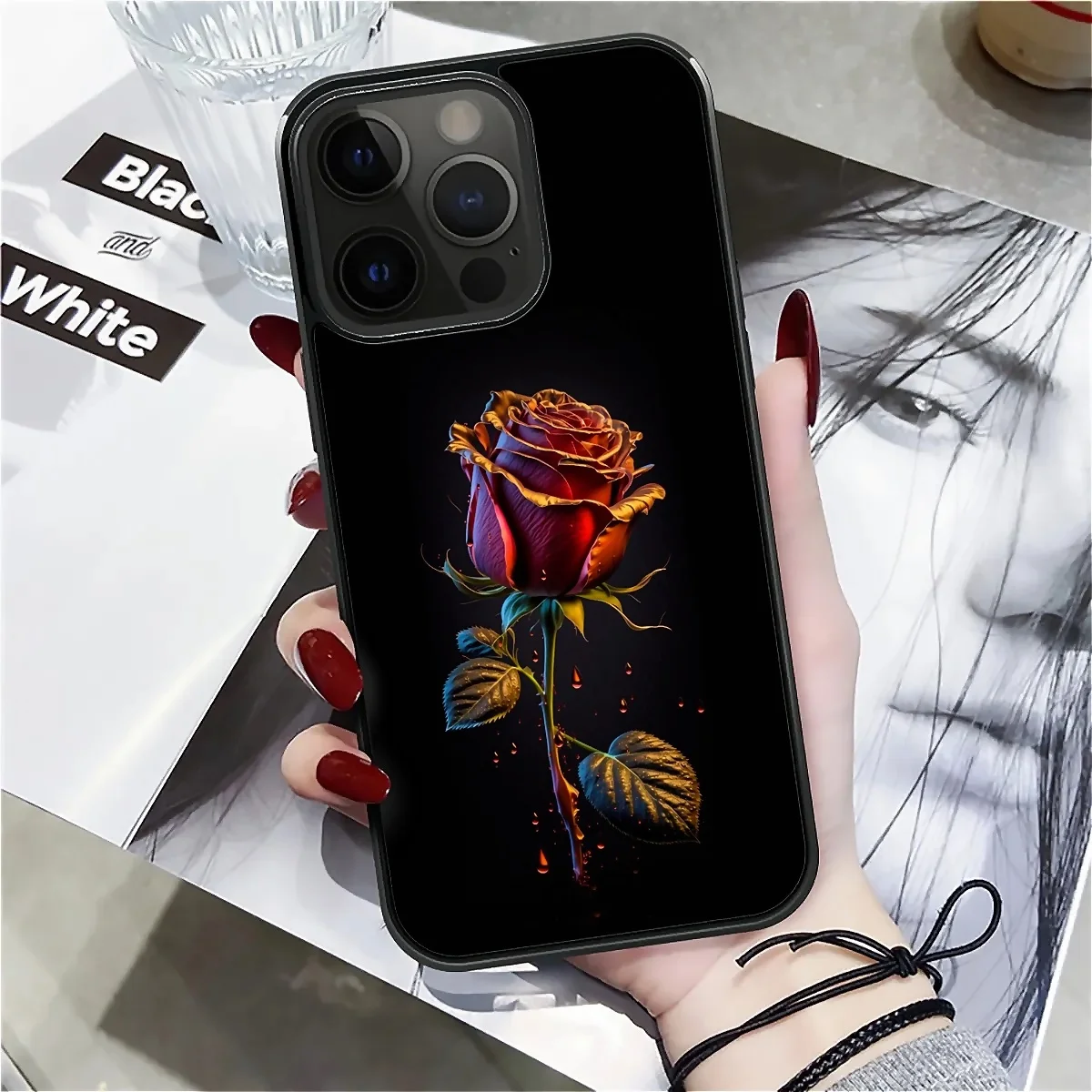 

Beautiful rose pattern, suitable for iPhone promax, wireless rechargeable phone case fall protection.