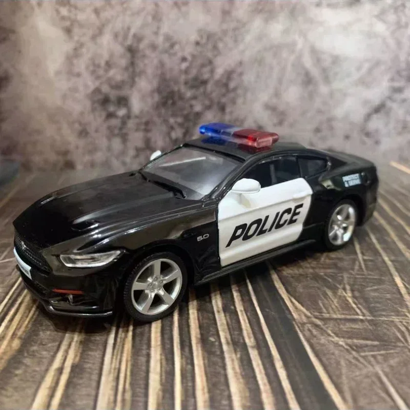 1:36 Mustang F150 AMG GTS Dodge Camaro  Land Rover Police Car Serie Alloy Rebound Car Model Collectible Gift
