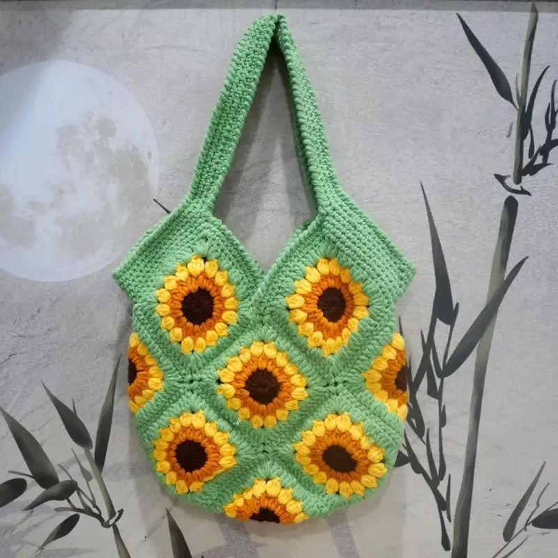 Sunflower-shaped handwoven straw handbag for women made of natural wool blend ideal for beach vacation and daily commuting