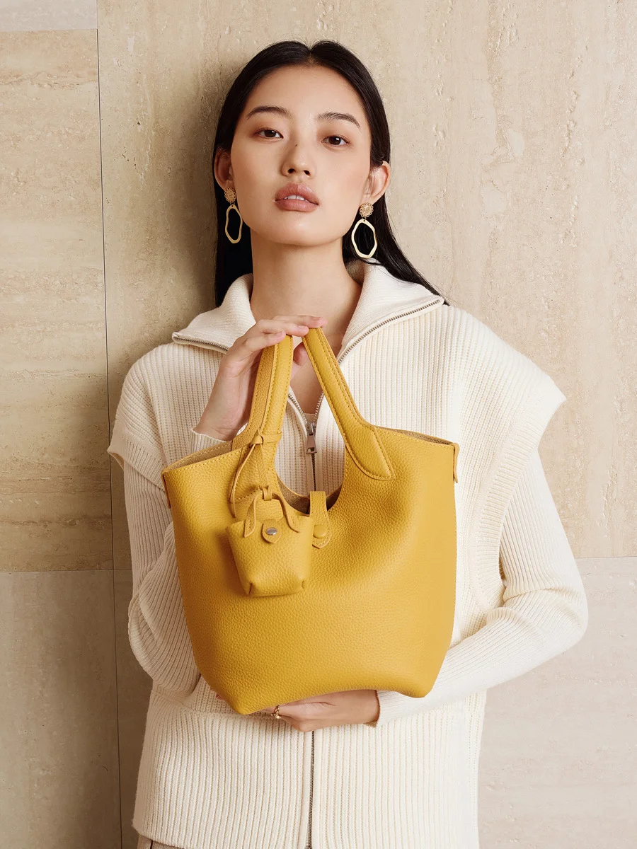 

Легкая роскошная нишевая дизайнерская ручная сумка-корзина для овощей из натуральной кожи, осенне-зимняя новая высококачественная универсальная сумка через плечо