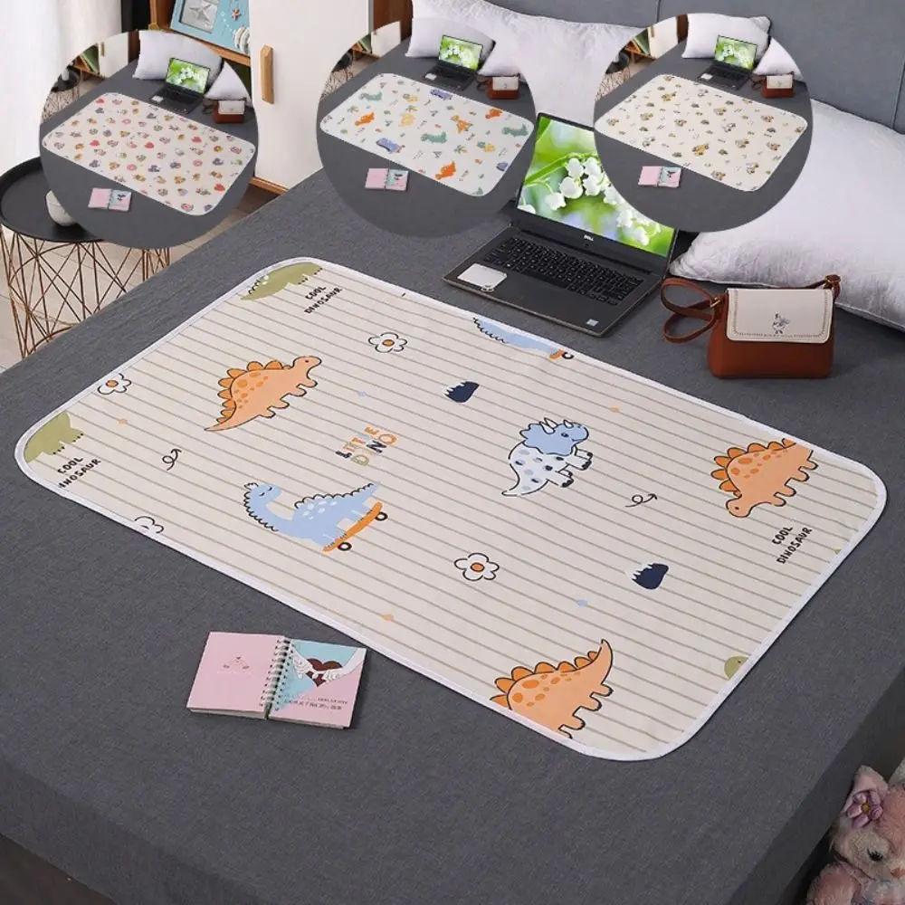 لينة الجلد ودية الطفل البول حصيرة مانعة للتسرب الكرتون دينو الفراش منصات البول تنفس قابل للغسل وسادة الحيض الكبار