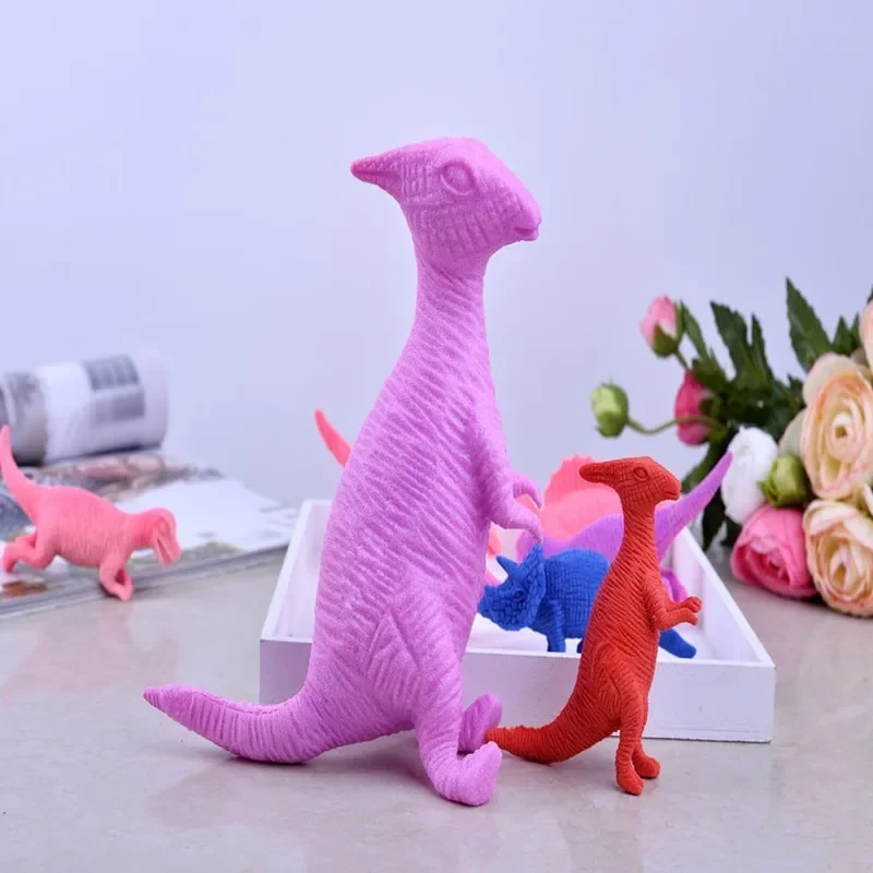 10pcs Magic Water Growing Ocean Creature Dinosaur Bath Education Toys Novelty Sea Life Land Animals Water Expandable Toys Funny