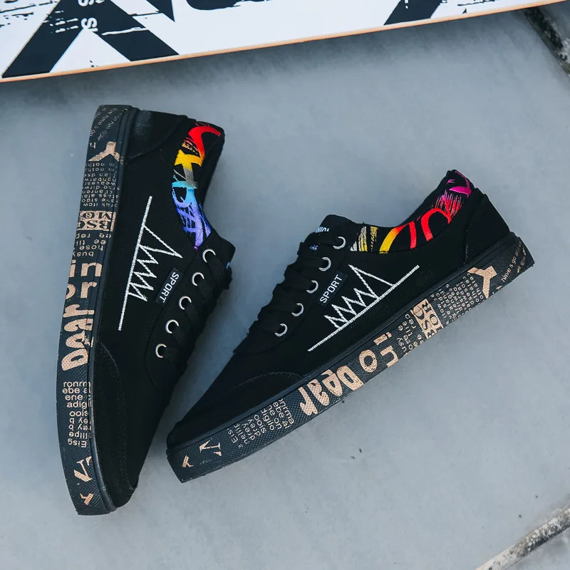 Graffiti Leinwand Schuhe Männer Atmungs Flache Beiläufige Schuhe 2021 Outdoor Bequeme Turnschuhe Neue Student Schuh Zapatos Hombre