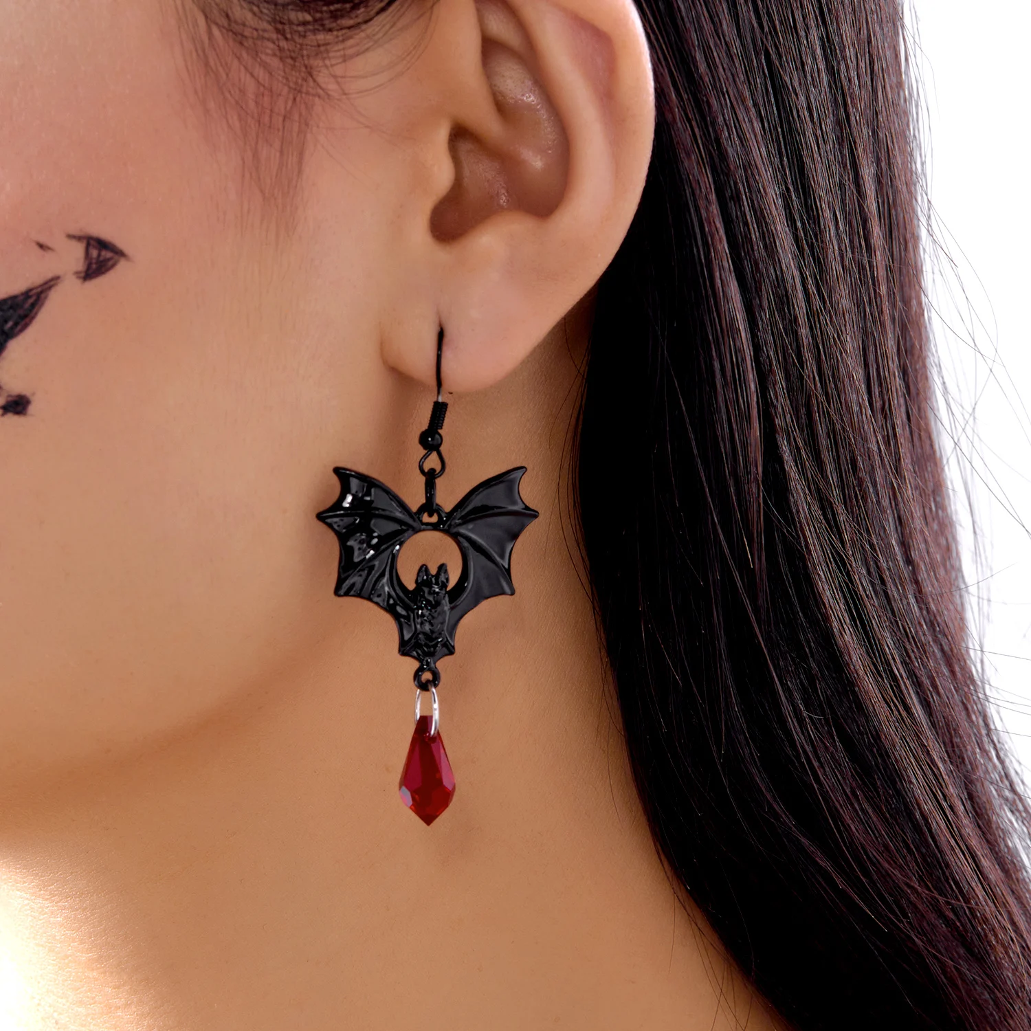 Gotische Retro Übertriebene Schwarze Fledermaus-Anhänger-Halskette für Damen und Herren, Kristall-Emaille-Flügel-Halskette mit Ohrringen, Halloween-Party-Schmuck – Detail 4
