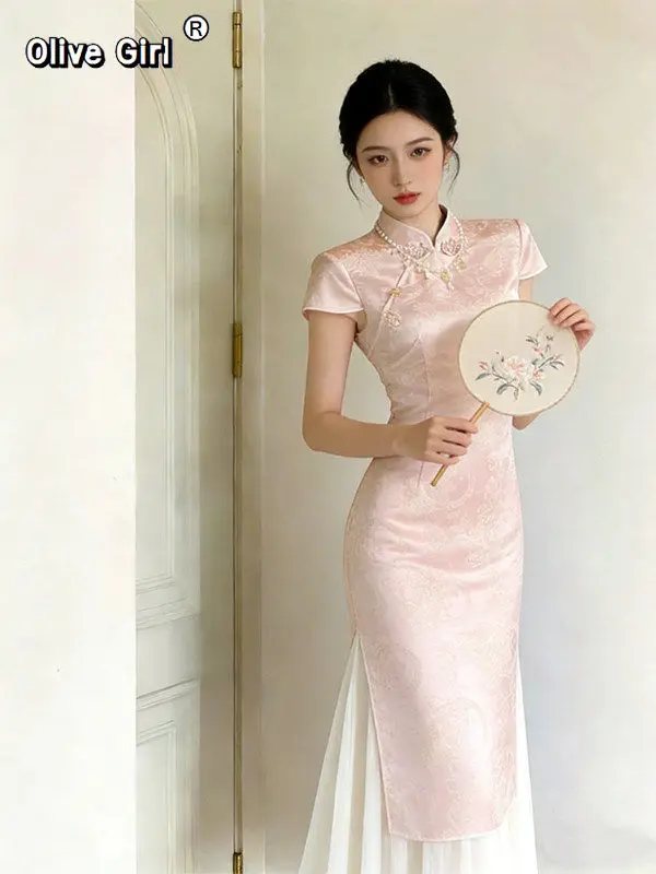 robe-cheongsam-qipao-rose-faux-deux-pieces-en-jacquard-chinois-olivegirl-pour-femme-–-collection-Ete-2026-style-jeune-tenue-quotidienne-feminine