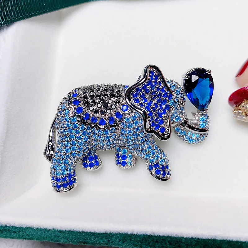 Fashion Blue Elephant Animal Brooches Three Color Zircon Men's and Women's Pin Buckle Autumn and Winter Coat Accessories Corsage