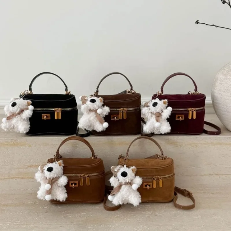 

Chic Retro Tote Bag Daily Use Female Crossbody Fashionable Versatile Simple Elegant Exquisite Practical Trendy