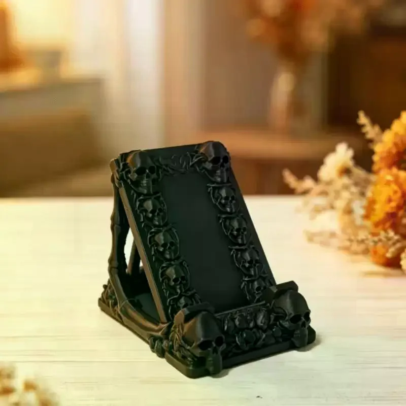 Support de téléphone en forme de crâne de style gothique, décoration de bureau personnalisée sombre, cadeau créatif pour les passionnés