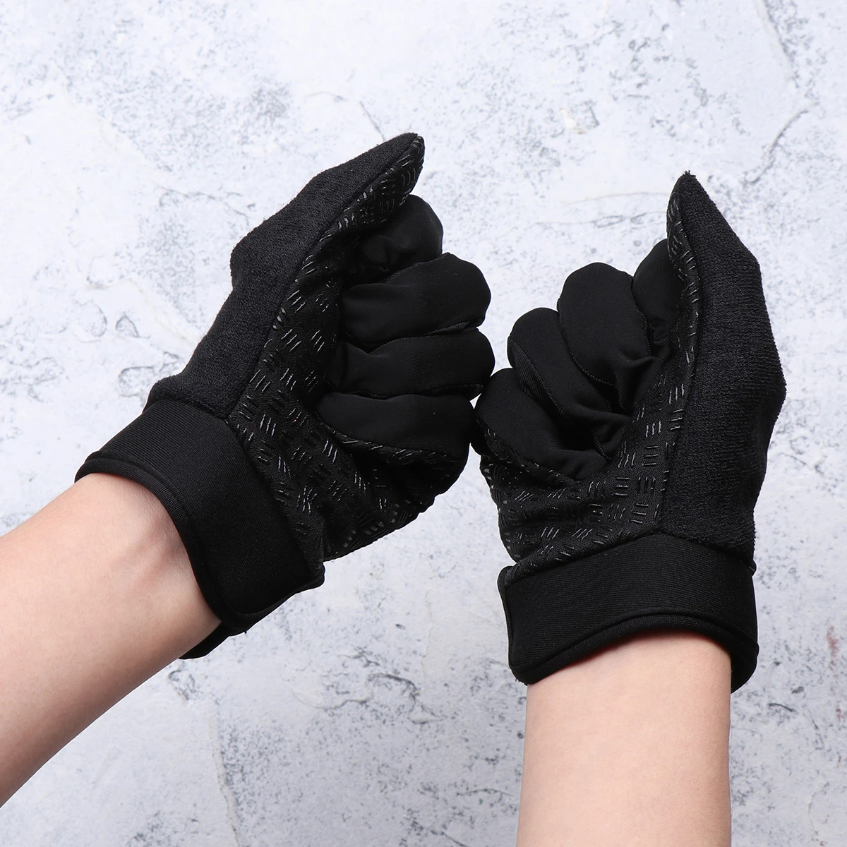 

1pcs 1 Pair Touch Screen Anti-Slip Lightweight Breathable Outdoor Sports Gloves For Cycling Skiing Mountain Climbing (Black, One