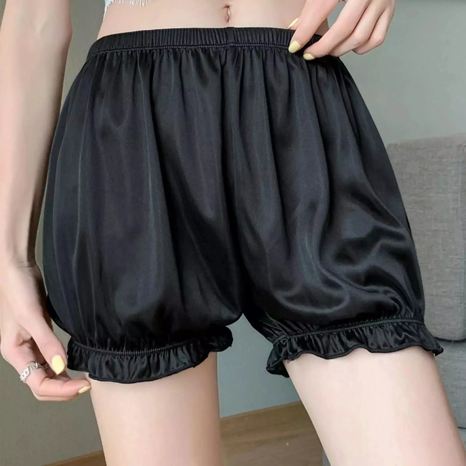 Women Retro Bloomer Shorts Solid Color Spring Summer Elastic Waist Frills Pumpkin Shorts Aesthetic Clothes Safety Short Pants