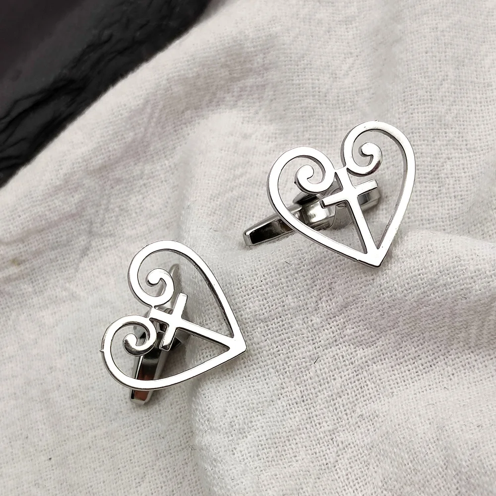 

Vintage Silver Cross Cufflinks Stainless Steel Hollow Heart Cross Sleeves Button for Mens Original Design Charm Wedding Jewelry