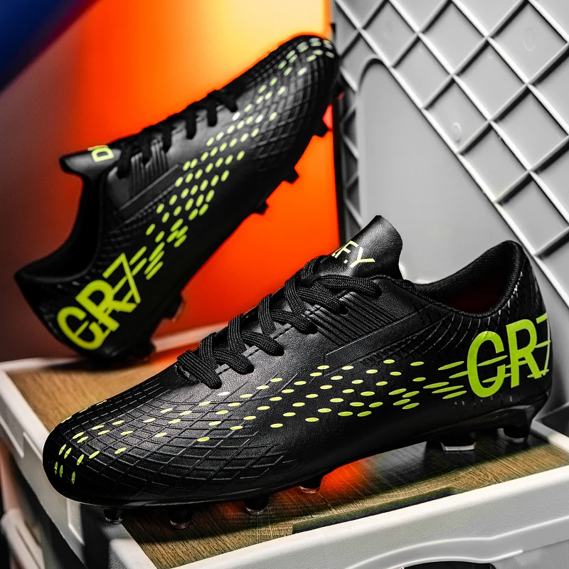 

New Men Soccer Shoes Outdoor Football Boots Grass Sneakers High-quality Non-Slip Futsal Cleats Match Indoor Hot-selling FG/TF