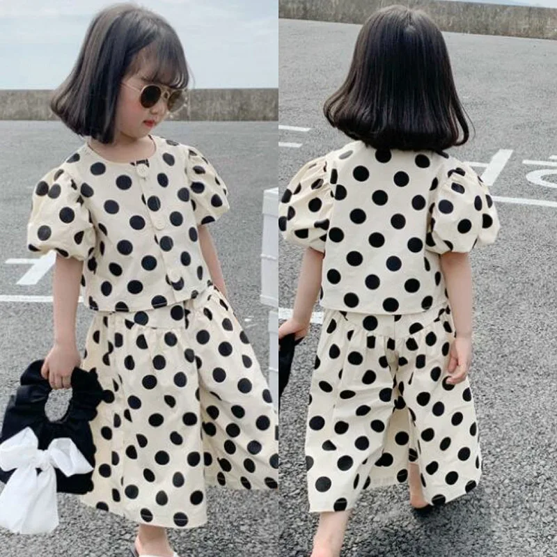 Polka dot manga curta top + calças perna larga para meninas, roupas de verão, 2 peças