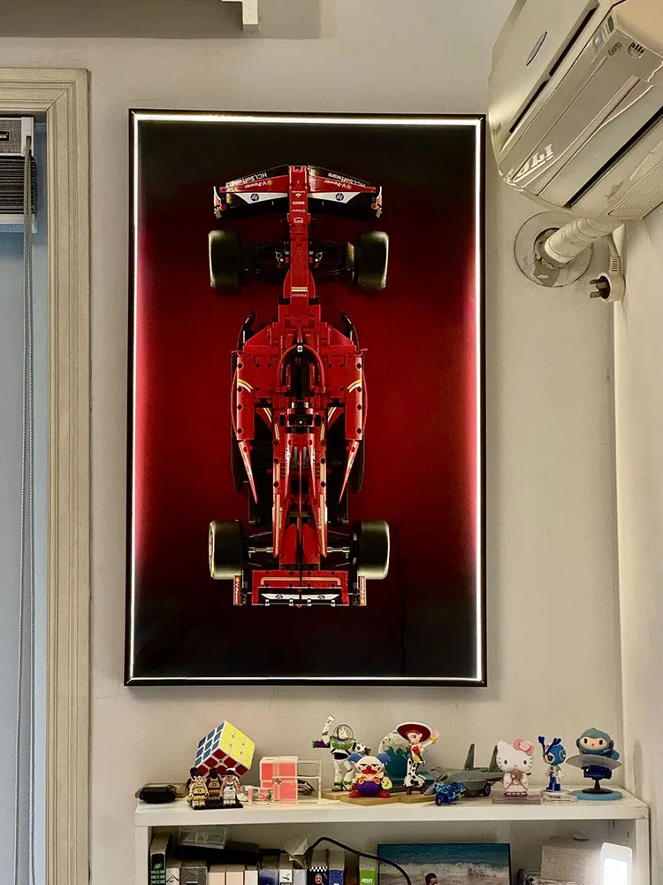 شاشة LED مقاس 31.5 بوصة مثبتة على الحائط لطراز LEGO 42207، شاشة عرض مثبتة على الحائط خفيفة لسيارة فيراري SF-24 F1 لبنات بناء السيارة