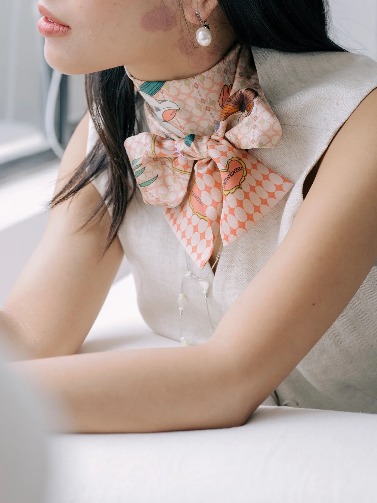 Echarpe-en-soie-a-motif-fin-et-serge-avec-illustration-originale-pour-toutes-les-saisons-par-zhou-xiaodou