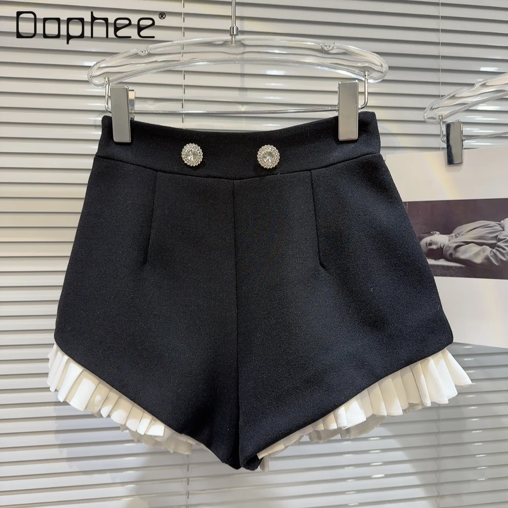 Elegant Woman Rhinestone Metal Buckle Black Shorts 2024 Spring New Ladies Socialite Pleated Lace Hot Pants Feminino Short Pants