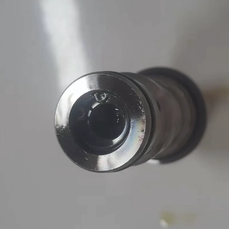 709-70-51200 709-80-52800 709-80-52900 723-30-91300 723-30-91301 صمام تنفيس رئيسي لكوماتسو PC200-3 PC220-3 PC120-5 WA380-6