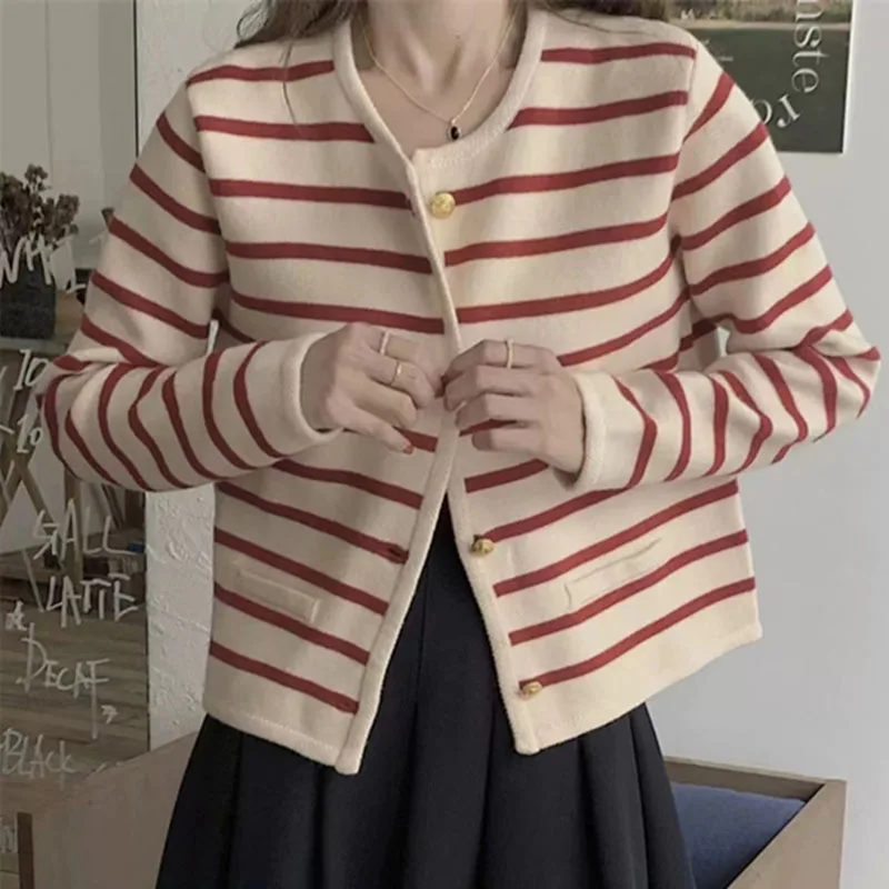 الخريف الشتاء النساء بالأزرار س الرقبة سويتر مقلم الكورية بلوزات على الموضة كم طويل واحدة الصدر سترة مشغولة من الصوف الإناث