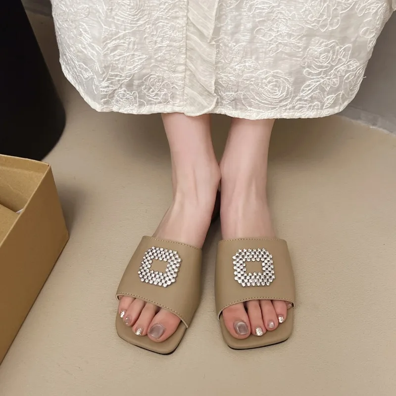 

2025 Summer New Women’s Square Toe Sandals Outdoor High Quality Flat with Crystal Casual Slippers for Beach Daily Slippers