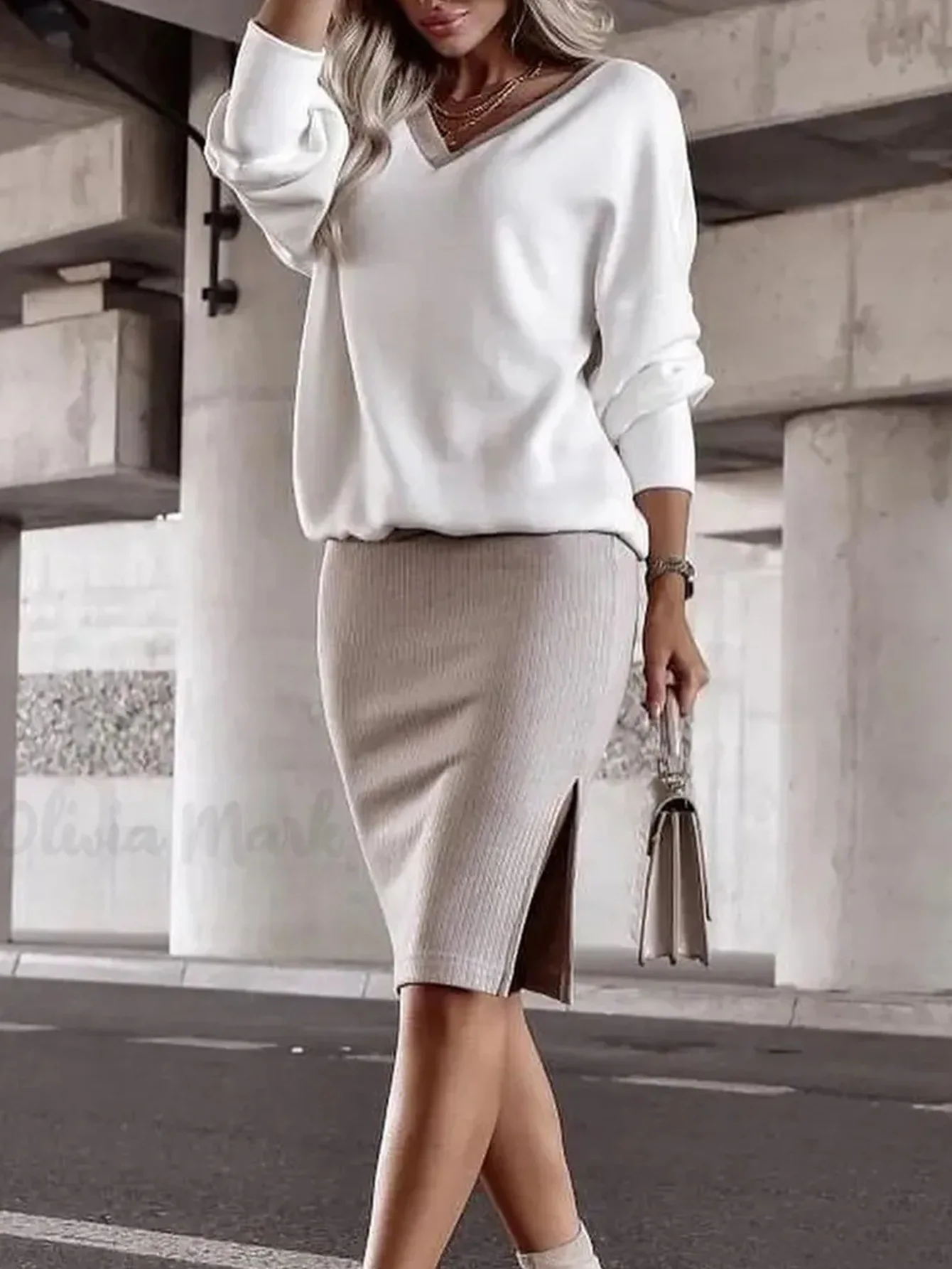 Women's Slim Skirt + Loose Hoodie Two Piece Sets Autumn Fashion V-neck Sweatshirt Tight Fitting Half Dress Suit Women's Clothing
