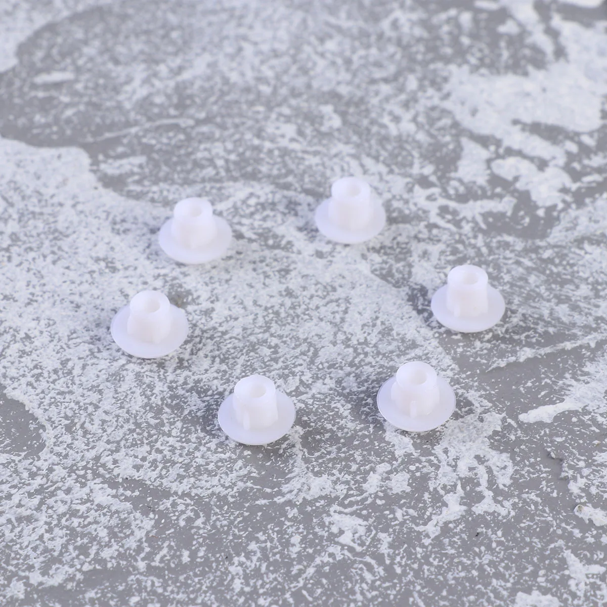 

100Pcs White Cabinet Hinge Screw Covers Plastic Easy Install Conceal Door Window Drawer Decorative Covers Hinge Screw Cover