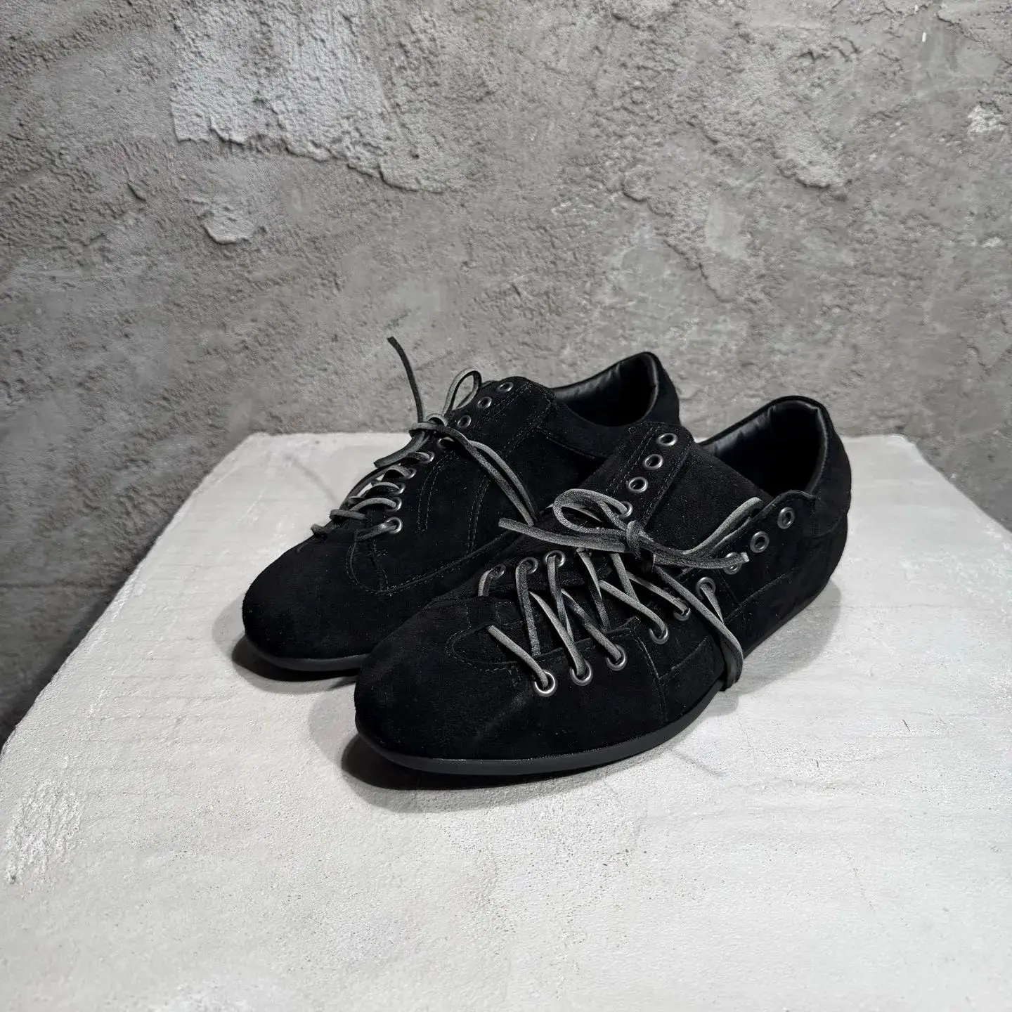 Men‘s Low Top Shoes Man Suede Leather Platform Sneakers Casual Luxury Lace Up Autumn Classic Male Designer Shoe