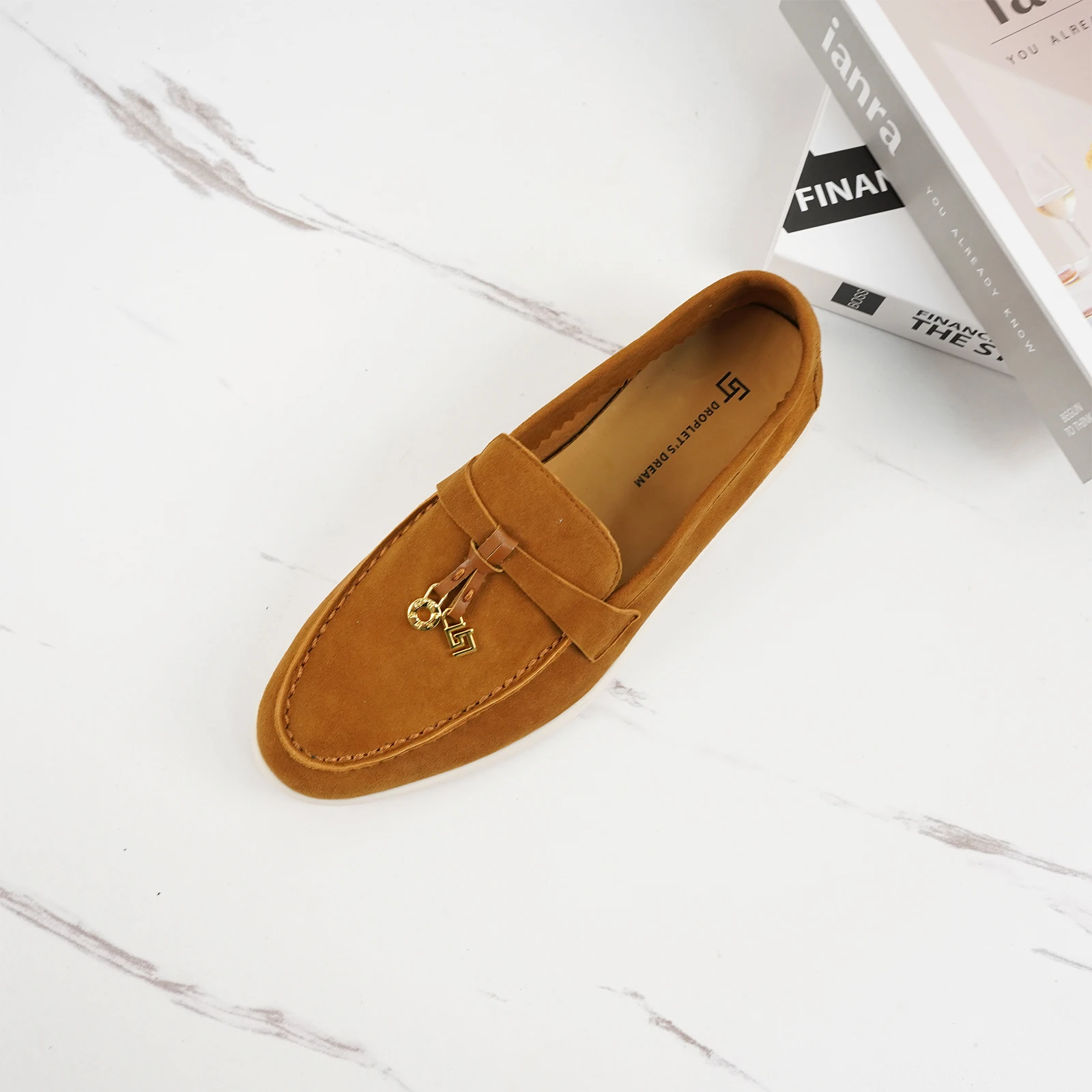 Lentemode vrijetijdsschoenen voor dames, loafers met dikke zolen, retro damesschoenen met ronde neus en ondiepe mond van echt leer