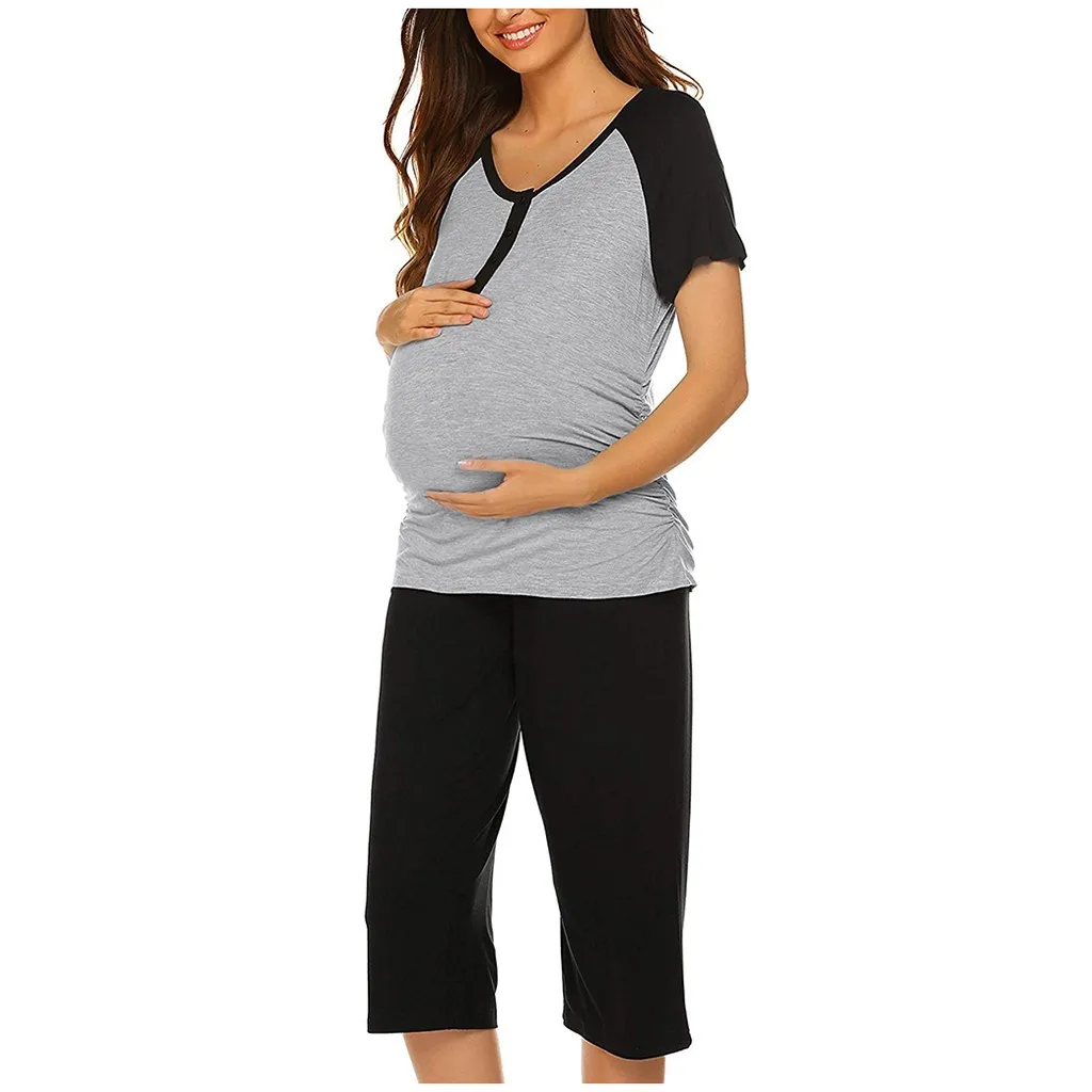 Women's Breastfeeding Casual And Comfortable Pajamas Short Sleeve Top T-shirt+Capri Pants Nursing Pajamas Set Maternity Pajamas