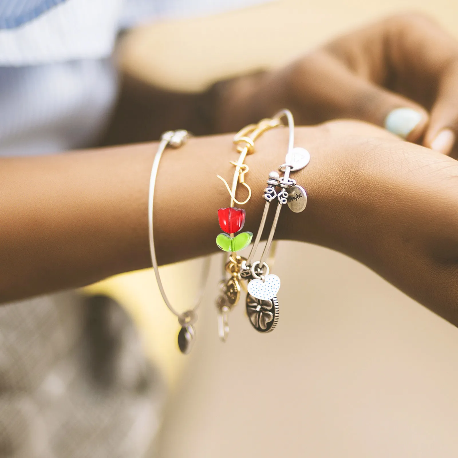 

100Pcs Glass Beads for Crafts Jewelry Making DIY Handmade Gifts Mother's Day Teacher's Day Thanksgiving Decoration Spacer Beads