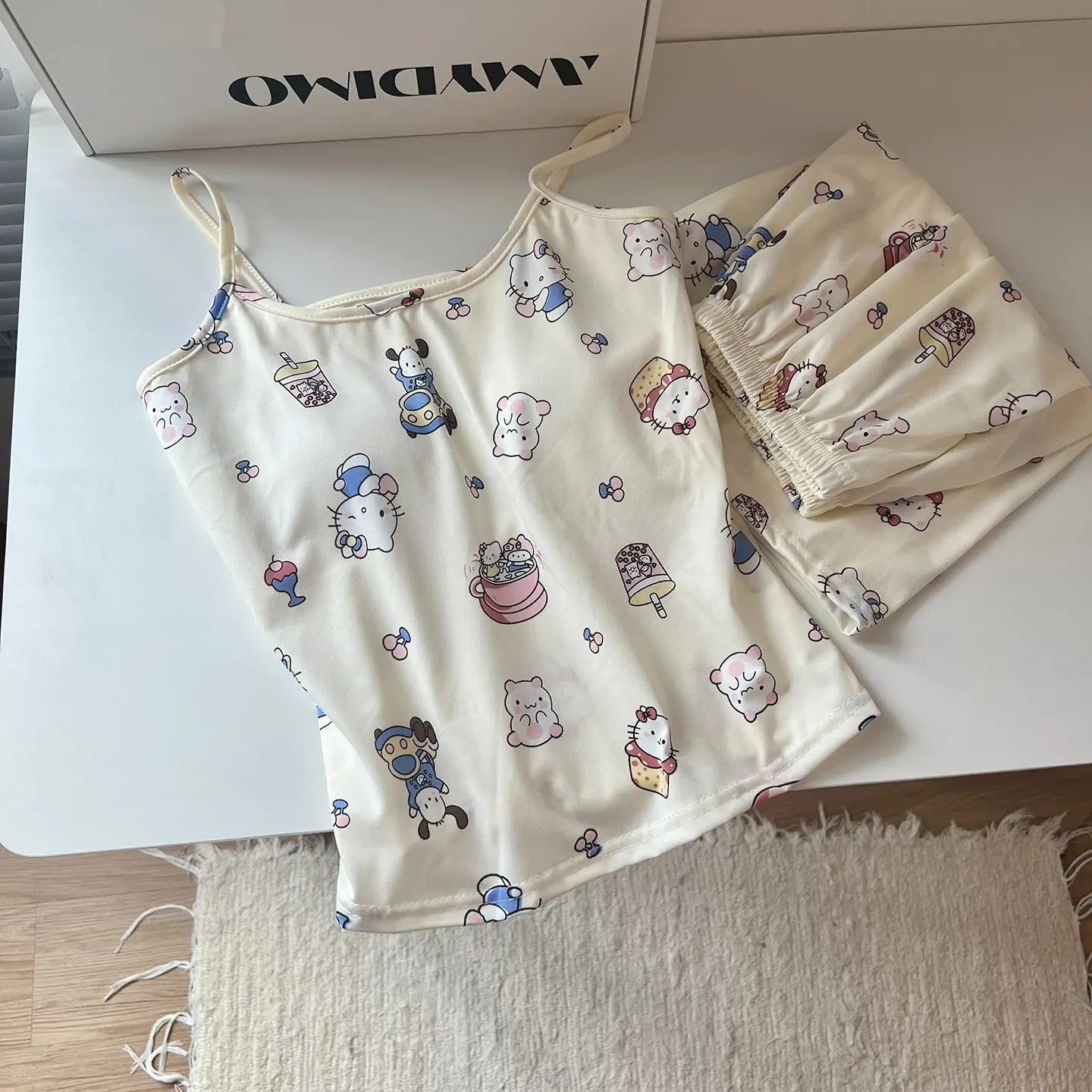 Hello Kitty Cat Sommer-Tanktop und Shorts mit BH-Polster, zweiteilige süße und süße Heimkleidung für kleine Mädchen