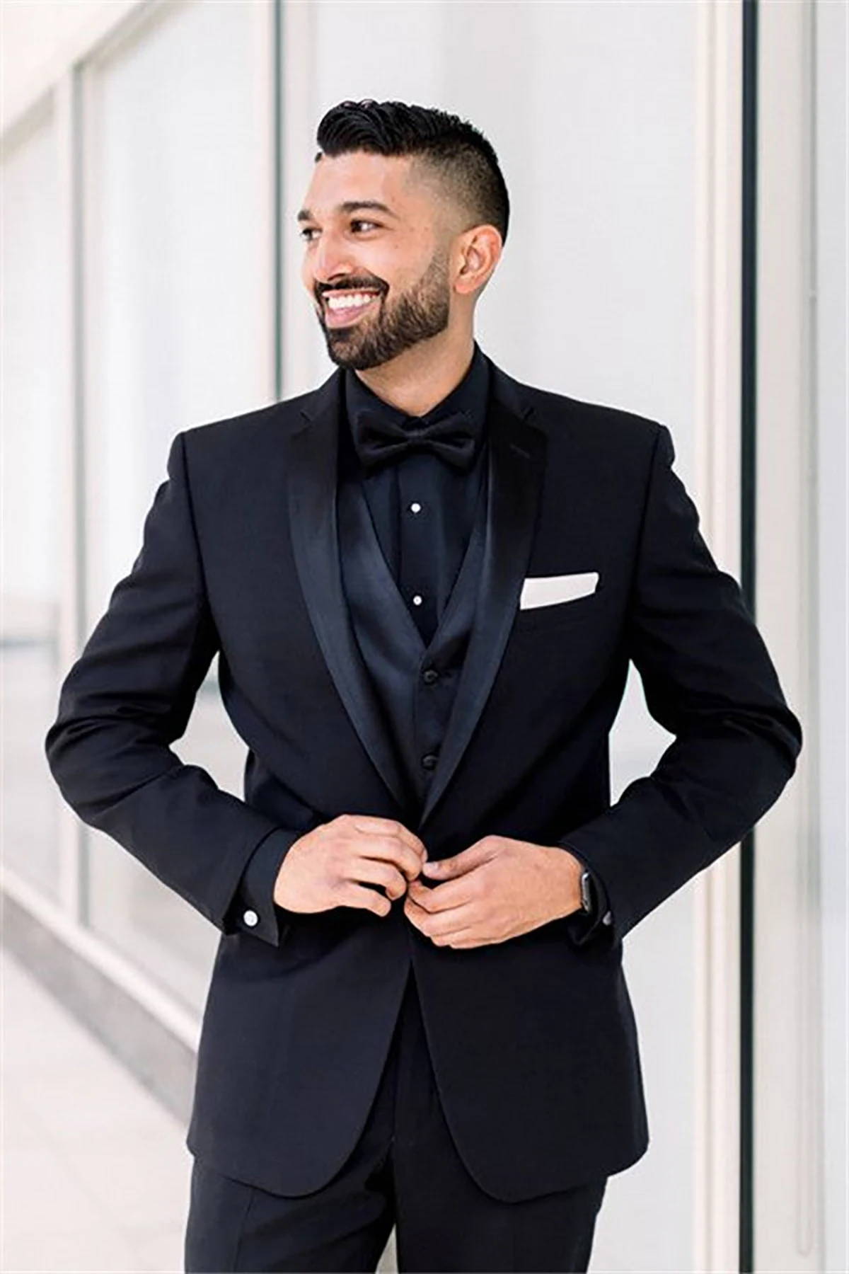 Luxus Bräutigam Hochzeit Smoking gekerbt Revers Anzüge Slim Fit Männer schwarzen Mantel Abend party 3 Stück Blazer Hosen Weste nach Maß