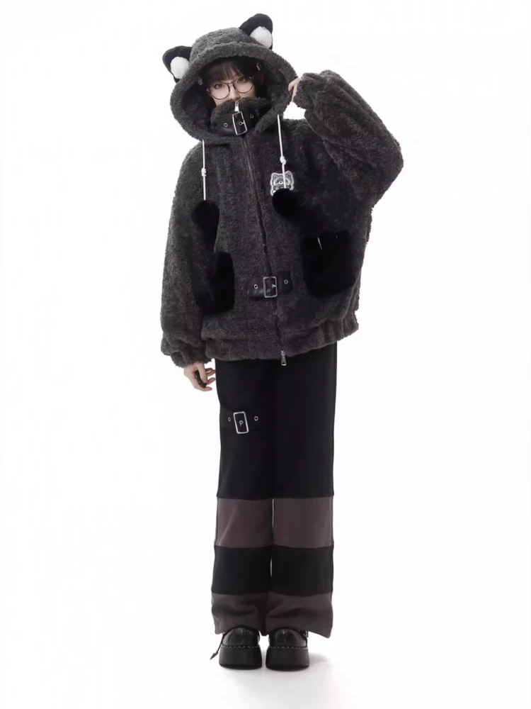 أزياء الشارع الشهير أسلوب فاسق فتاة الأذن مقنعين معاطف الكرتون التطريز الحلو بارد سميكة مجزوز الدافئة سترات سترات النساء الشتاء